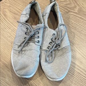 TOMS Men's Light Gray Sneakers